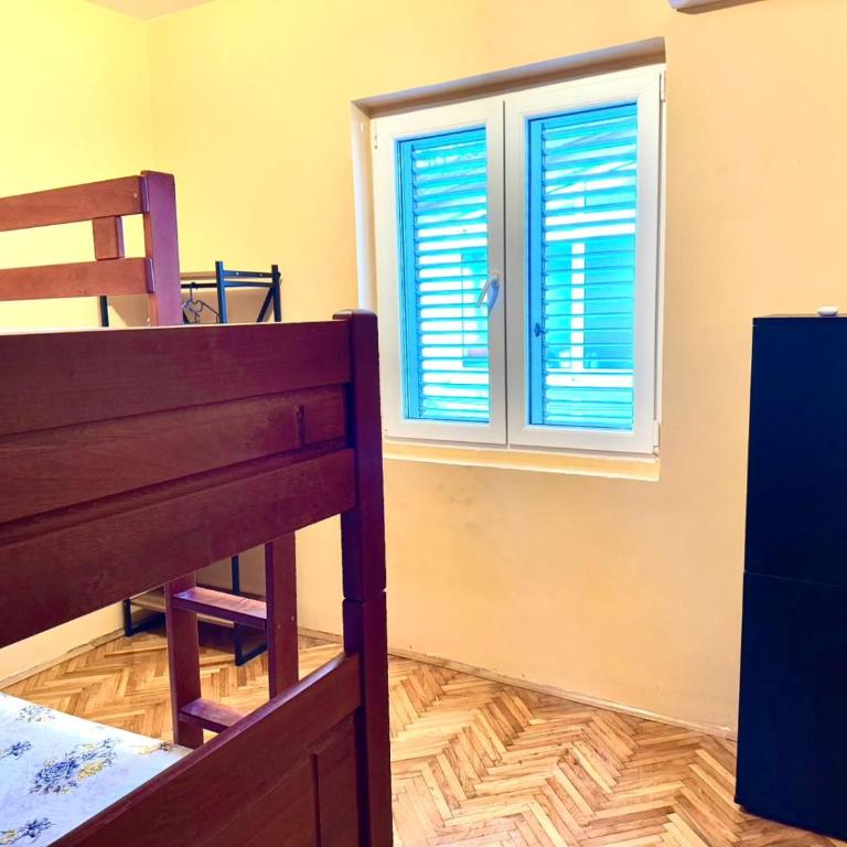 KotorHostelito - Standard Twin Room - 3