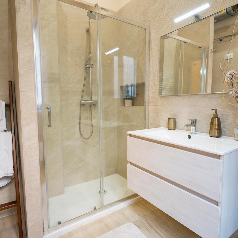 Scic House - Deluxe Quadruple Room - 8