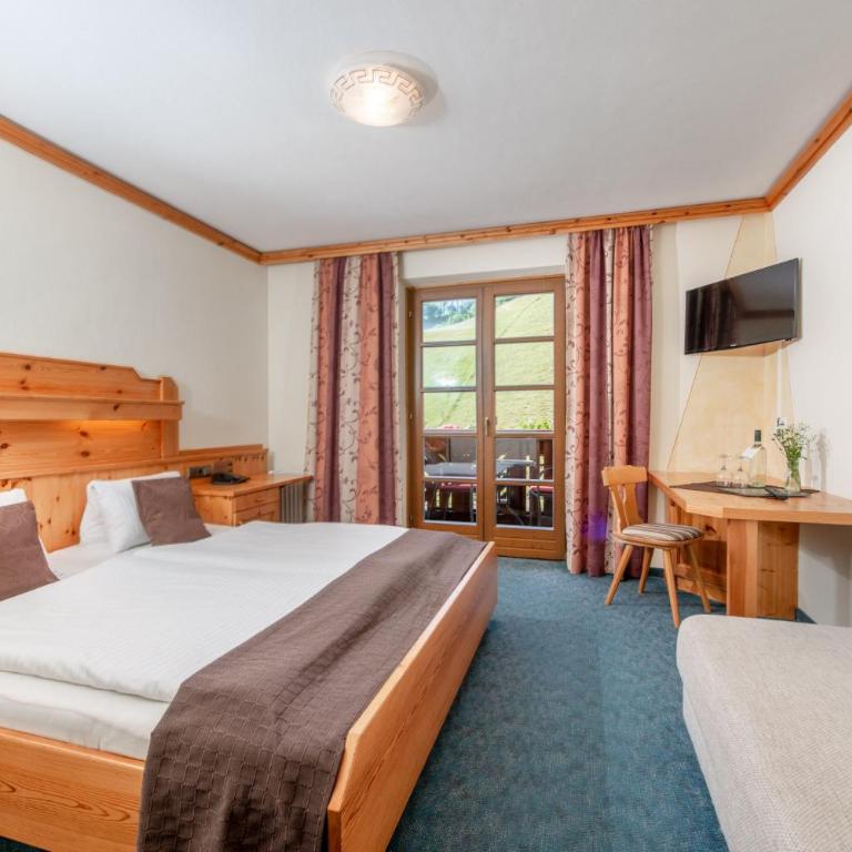 Familienhotel Unterreith - Doppelzimmer mit Balkon - 4