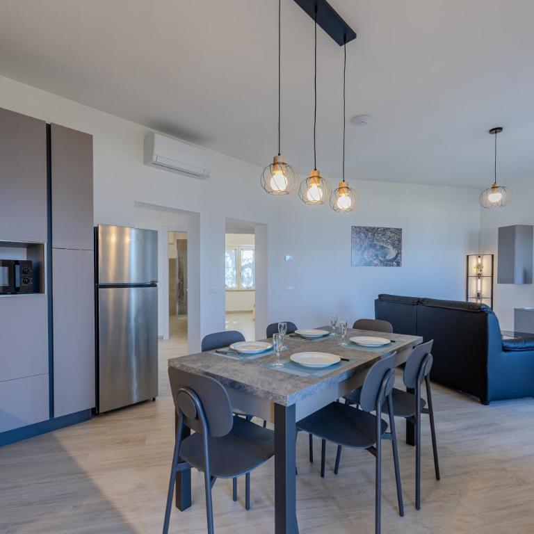 Santa Croce Apartments - Apartment mit 3 Schlafzimmern und Seeblick - 6