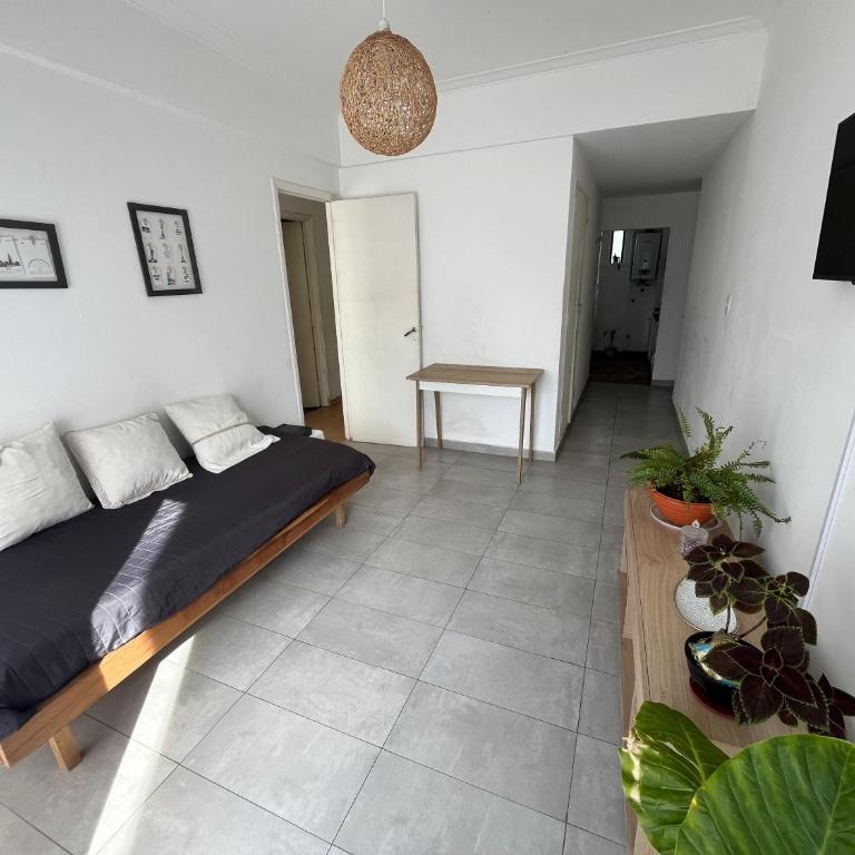 Depto. 3 ambientes Perfecta Ubicación Terraza Privada - Two-Bedroom Apartment - 2