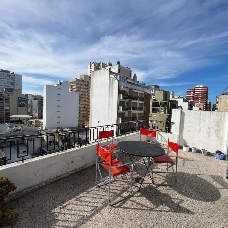 Depto. 3 ambientes Perfecta Ubicación Terraza Privada - Two-Bedroom Apartment - 8