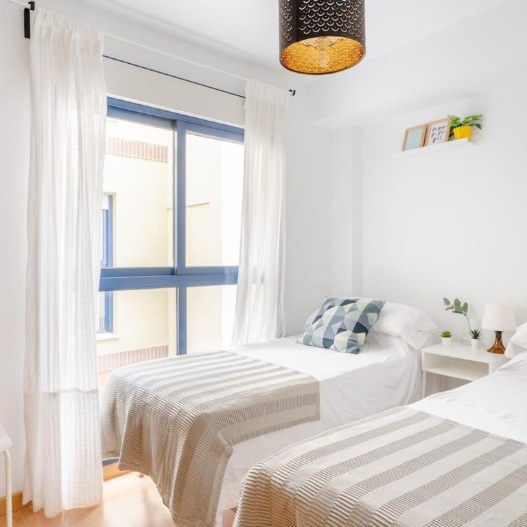 Explore Málaga from a Modern Apartment - Apartamento de 2 dormitorios - 15