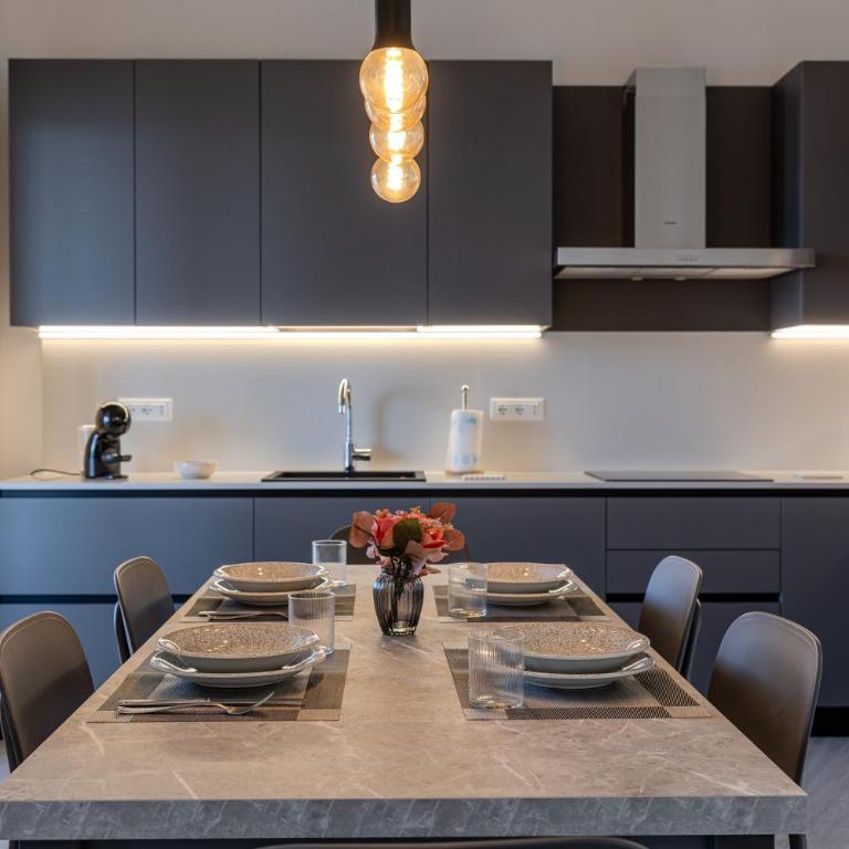 Santa Croce Apartments - Apartment mit 3 Schlafzimmern und Seeblick - 29