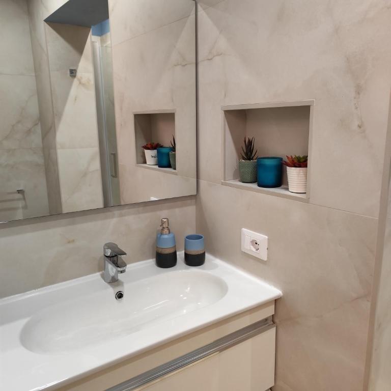 Scic House - Comfort Quadruple Room - 24