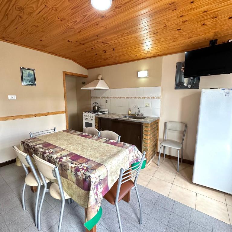 Hosteria Los 2 Pinos - Bungalow - 2