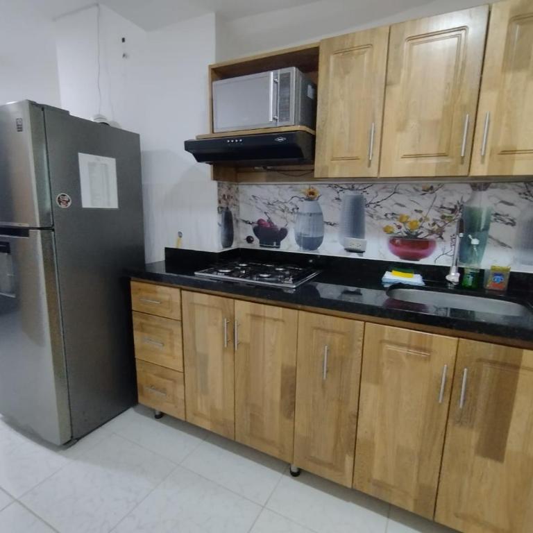 Apartamento en Laureles, cerca a Metro, Estadio Atanasio Girardot, plaza de toros la Macarena rentalsOP AN04 - Apartamento de 2 dormitorios - 1