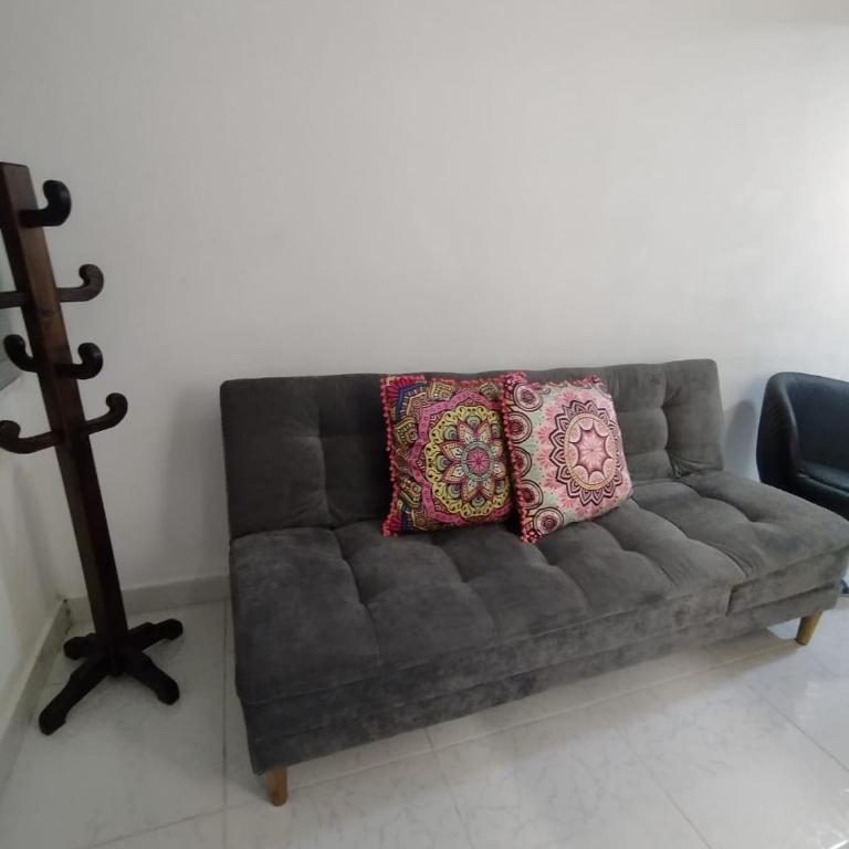 Apartamento en Laureles, cerca a Metro, Estadio Atanasio Girardot, plaza de toros la Macarena rentalsOP AN04 - Apartamento de 2 dormitorios - 8