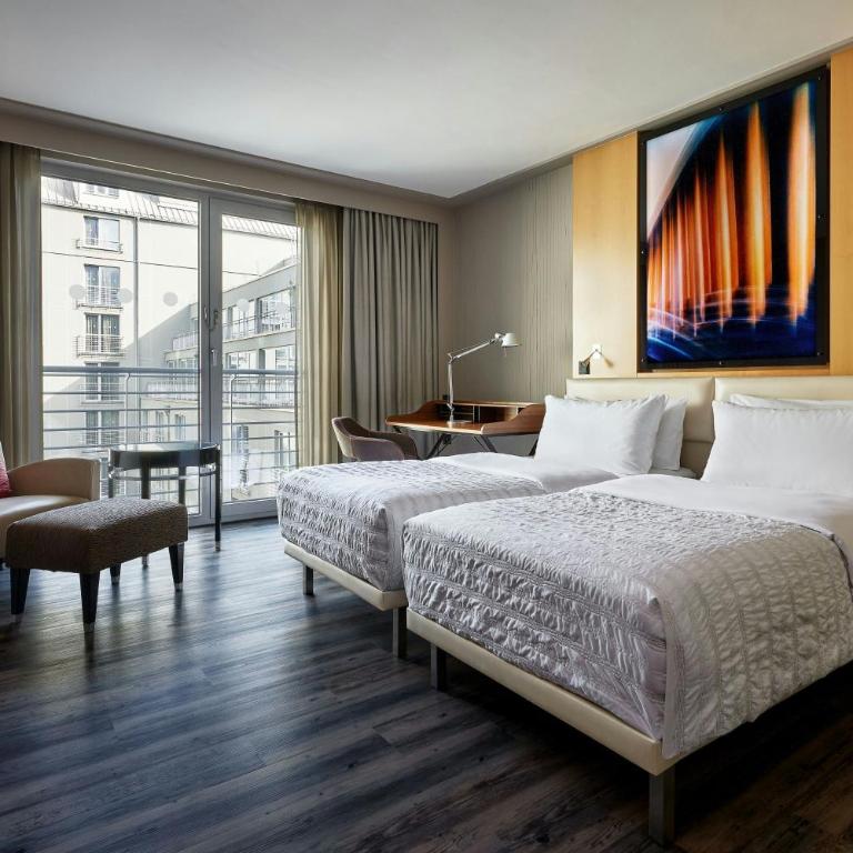 Le Meridien Munich - Deluxe Zimmer mit 2 Einzelbetten und Gartenblick - 1