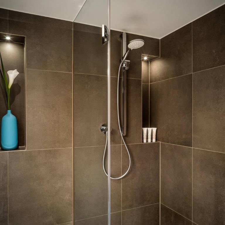 Le Meridien Munich - Superior Zimmer mit Kingsize-Bett - 6