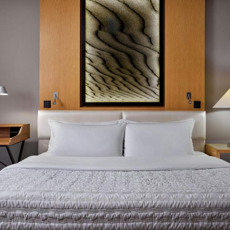 Le Meridien Munich - Superior Zimmer mit Kingsize-Bett - 2
