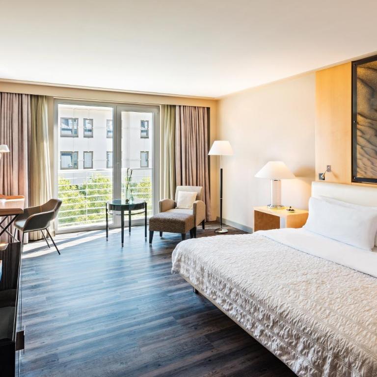 Le Meridien Munich - Executive Zimmer mit Kingsize-Bett - 4