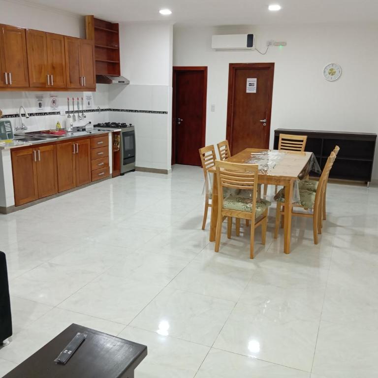 Casa Cataratas - Three-Bedroom House - 1