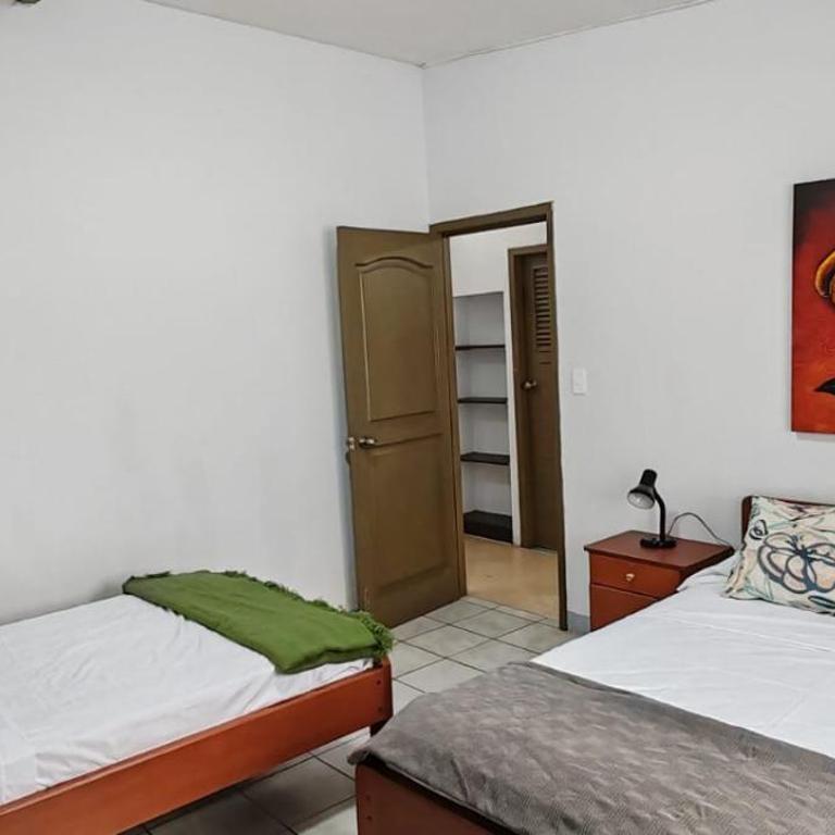 Villa familiar cerca a la playa - Two-Bedroom Apartment - 2
