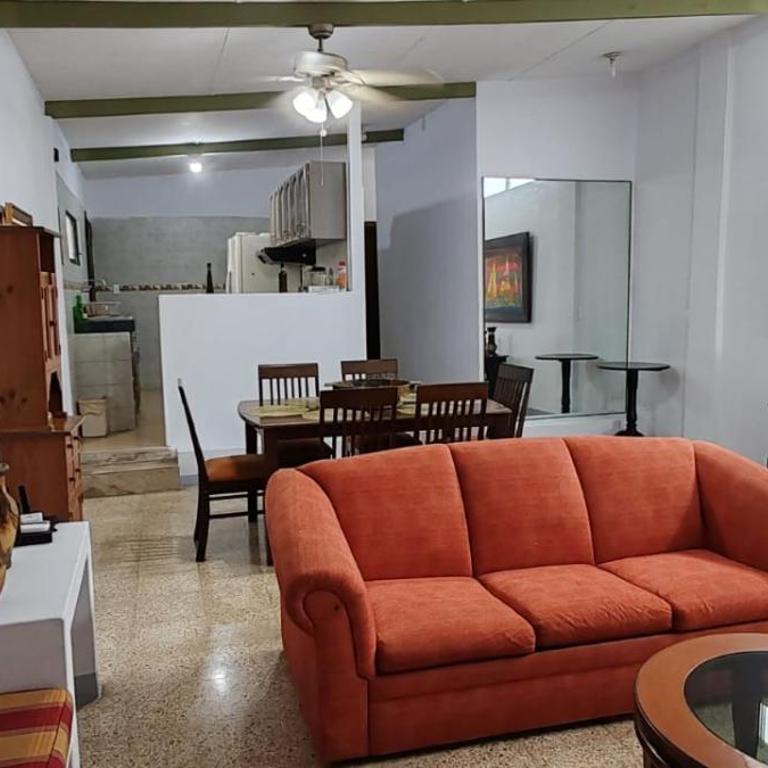 Villa familiar cerca a la playa - Two-Bedroom Apartment - 10