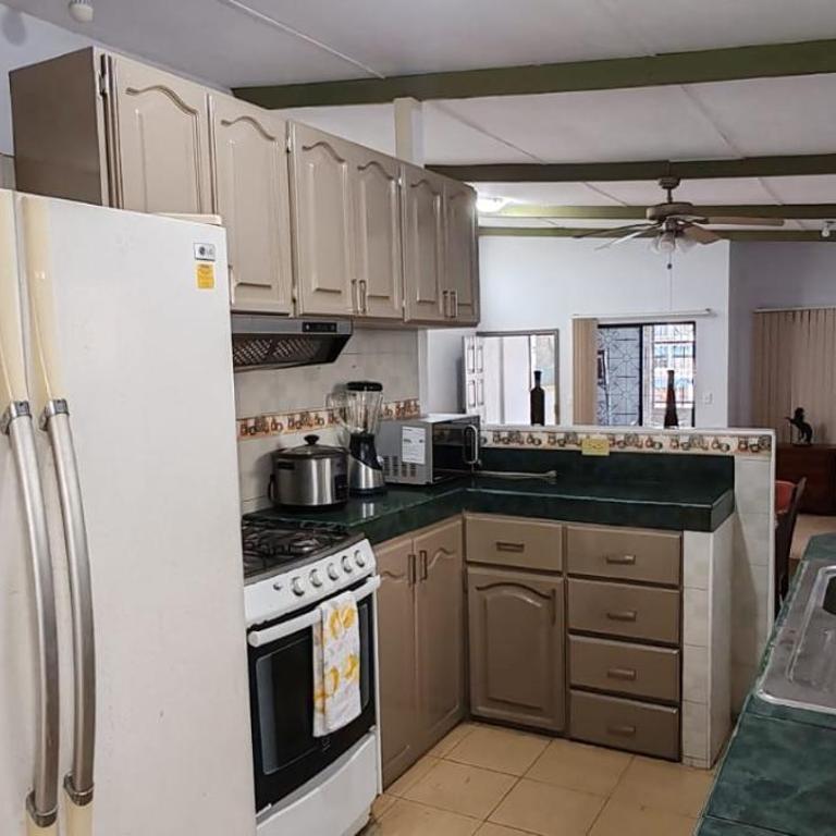 Villa familiar cerca a la playa - Two-Bedroom Apartment - 13
