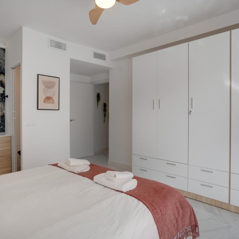 NEW 3 BEDROOMS APARTMENT 100 METERS TO RADA BEACH old town Estepona - Apartamento de 3 dormitorios - 10