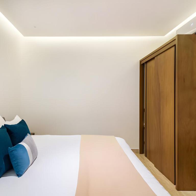 Jujoso departamento 5th avenida y caminando a la playa - One-Bedroom Apartment - 36
