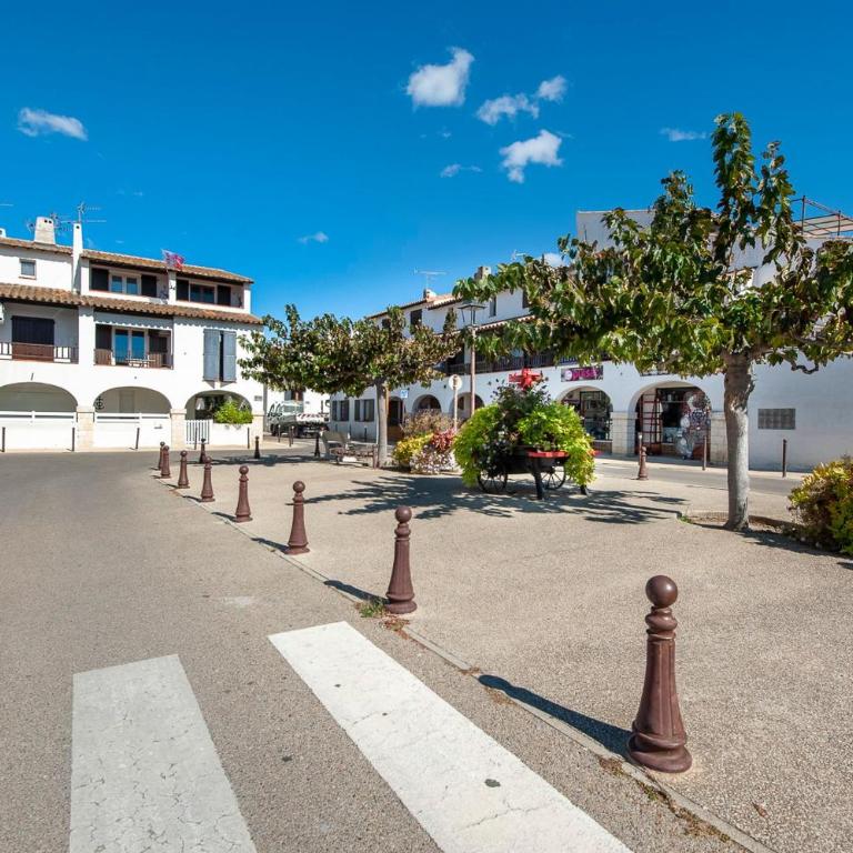 Charming Seaside Apartment with Ocean Views in Saintes-Maries-de-la-Mer - Appartamento - 10