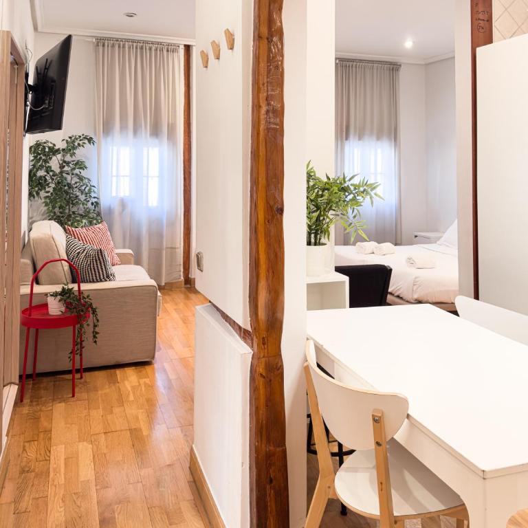 Casa de las letras - One-Bedroom Apartment - 10