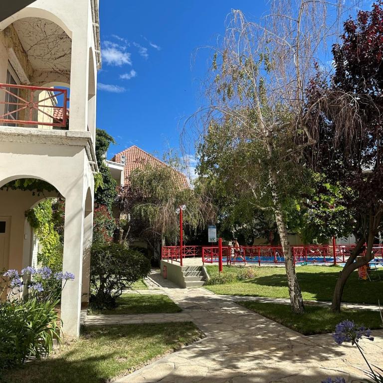 Descanso - Apartamento de 2 dormitorios con vistas a la piscina - 2
