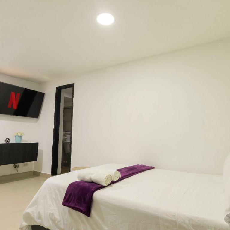 ED SANTO TOMAS LAURELES MEDELLIN - Apartamento Estudio - 4