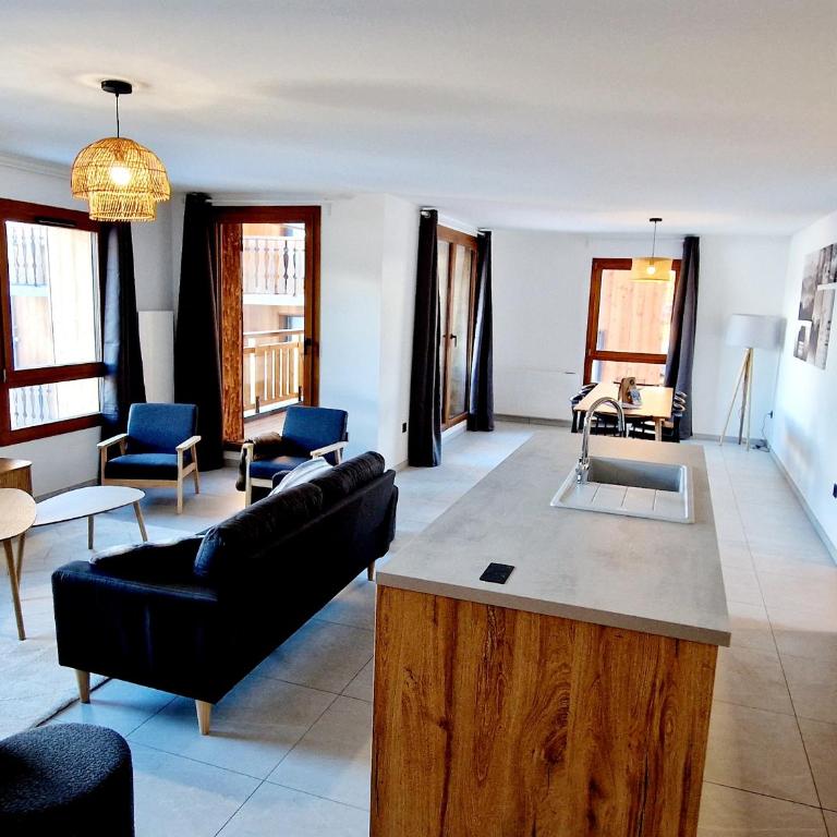Appartement Neuf 5 pièces à 20m des pistes avec garage double - FR-1-755-37 - Apartment - 3