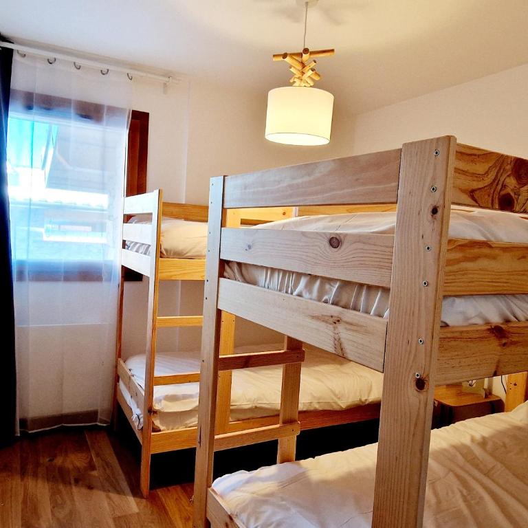 Appartement Neuf 5 pièces à 20m des pistes avec garage double - FR-1-755-37 - Apartment - 10