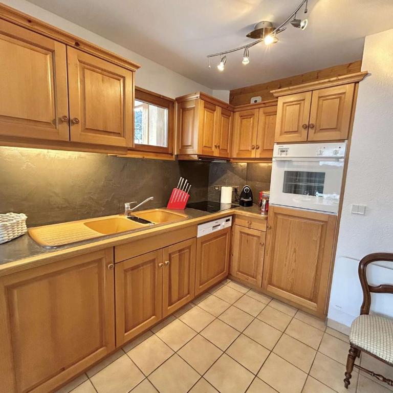 Charmant appartement 3 pièces, jardin, parking et wifi à Demi-Quartier - FR-1-597-187 - Appartement - 6