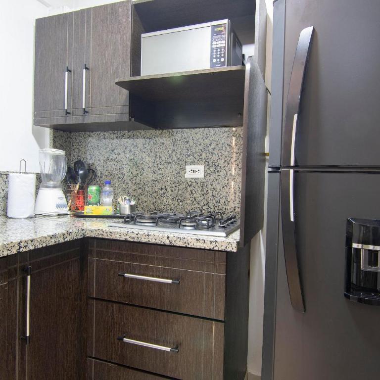 ED SANTO TOMAS LAURELES MEDELLIN - Apartamento Clásico - 3