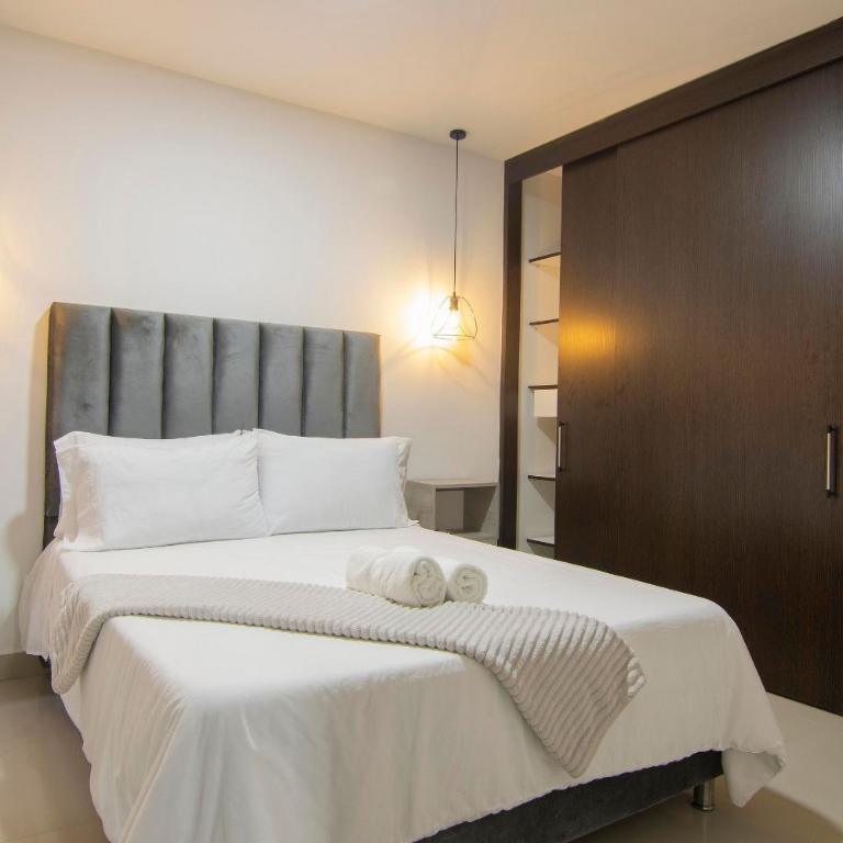 ED SANTO TOMAS LAURELES MEDELLIN - Apartamento Clásico - 7