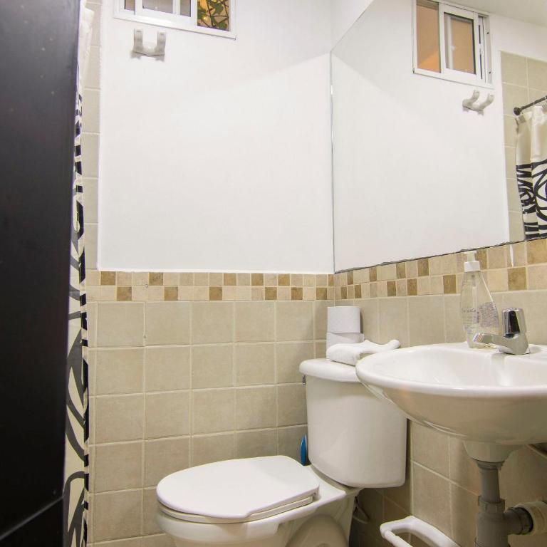ED SANTO TOMAS LAURELES MEDELLIN - Apartamento Suite - 13