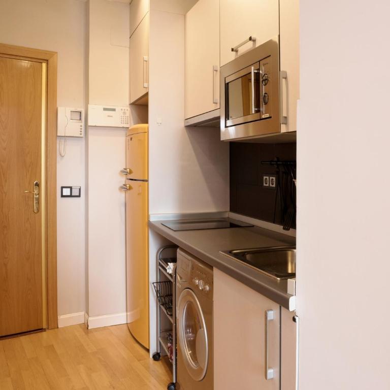 Estudio Plaza Mayor - Studio Apartment - 8