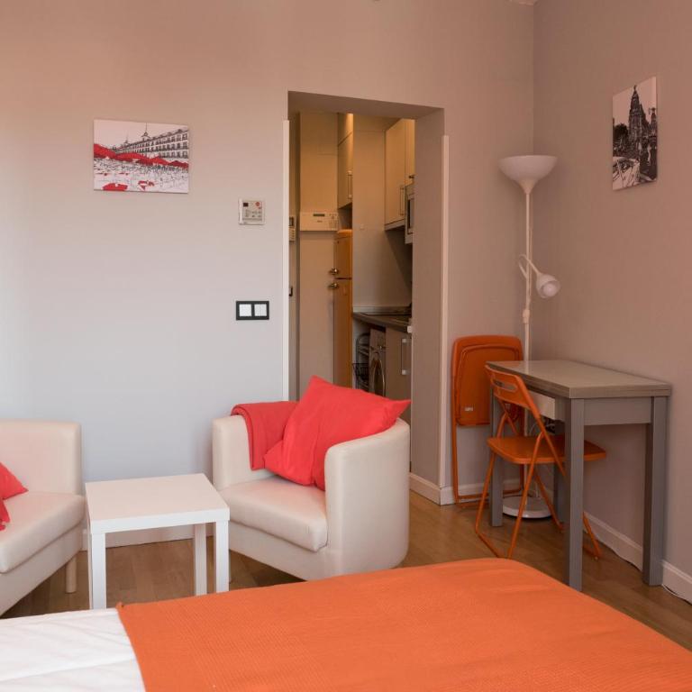 Estudio Plaza Mayor - Studio Apartment - 10