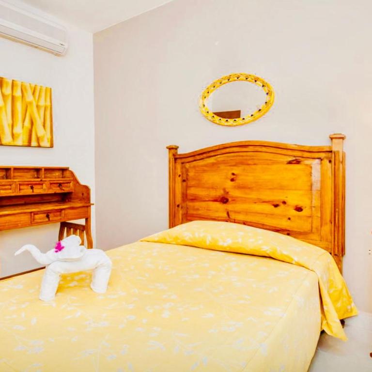 Deluxe Family Comfort Balcony Room with Pool Playacar Ii - Family Room - 7