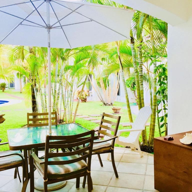 Deluxe Family Comfort Balcony Room with Pool Playacar Ii - Family Room - 22