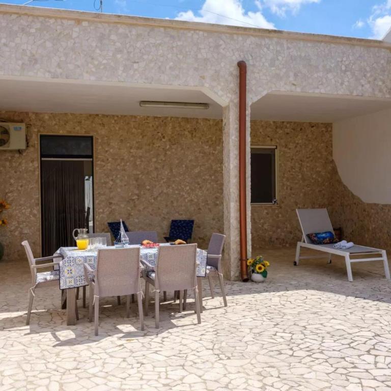 Villa Diamante Torre Lapillo With Air Conditioning, Parking And Wi-Fi - Villa - 3