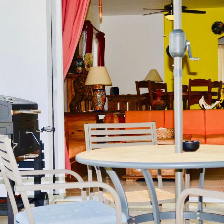 Superior Budget Room With Swimming Pool Air Conditioning and Parking - Double or Twin Room - 3
