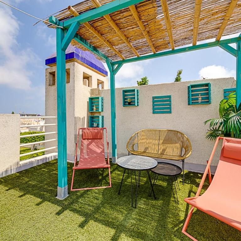 Elegant Bungalow with Jacuzzi Villa Loi Charls in Torrevieja - Bungalow - 35