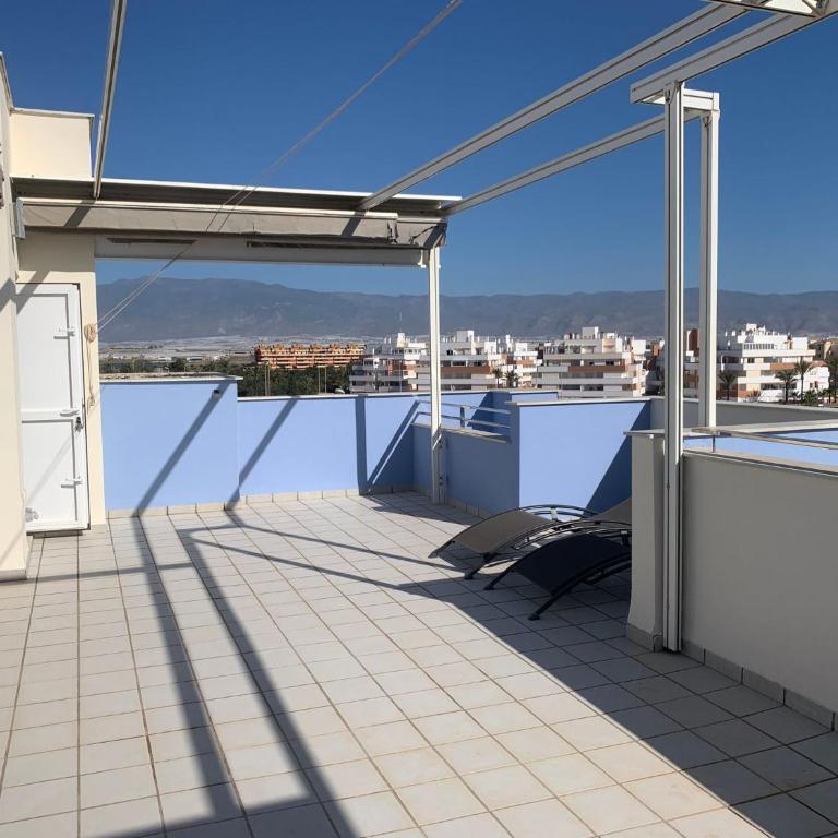 Beautiful 2 bedroom penthouse - Apartment - 32