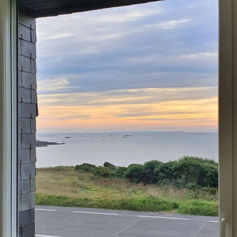 Maison Vue Mer Les Moinillons - Villa with Sea View - 31