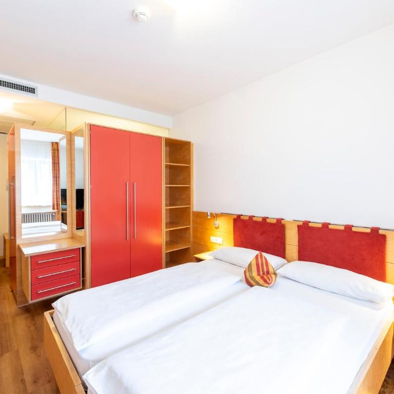 Hotel Figl ***S - Doppel- oder Zweibettzimmer - 3