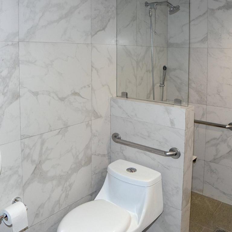 Courtyard by Marriott Mexico City Revolucion - Superior Double Room - 6