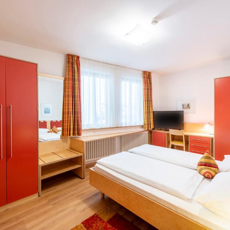 Hotel Figl ***S - Doppel- oder Zweibettzimmer - 2