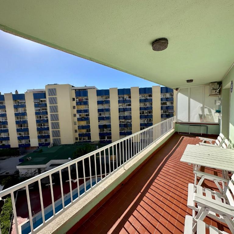 Home Mercurio Salou - Apartamento de 2 dormitorios con vistas a la piscina - 2