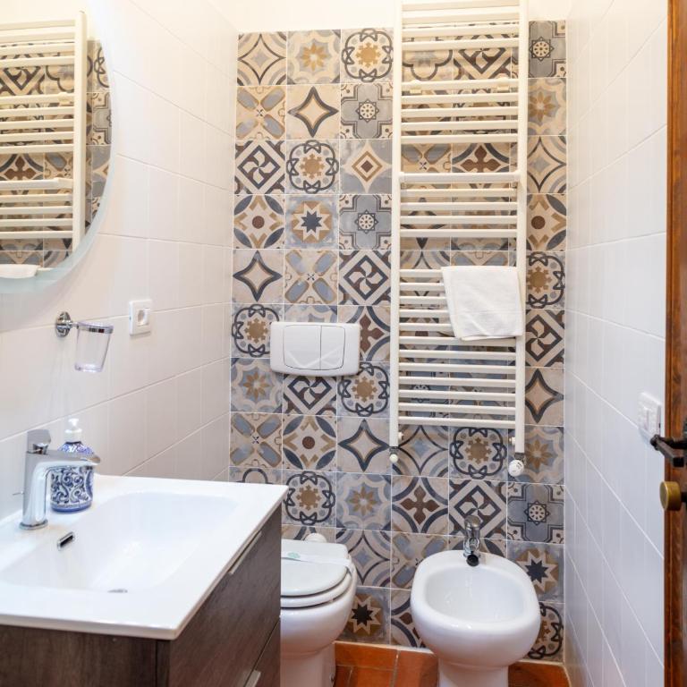 Classico e romantico Appartamento Fiorentino 10 min a piedi da Ponte Vecchio e 5 minuti da Palazzo Pitti area UNESCO - Appartamento Familiare con 2 Camere da Letto - 10