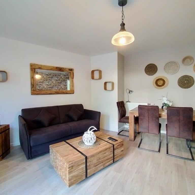 Chic apart with piano, terrace and parking - Three-Bedroom Apartment - 20