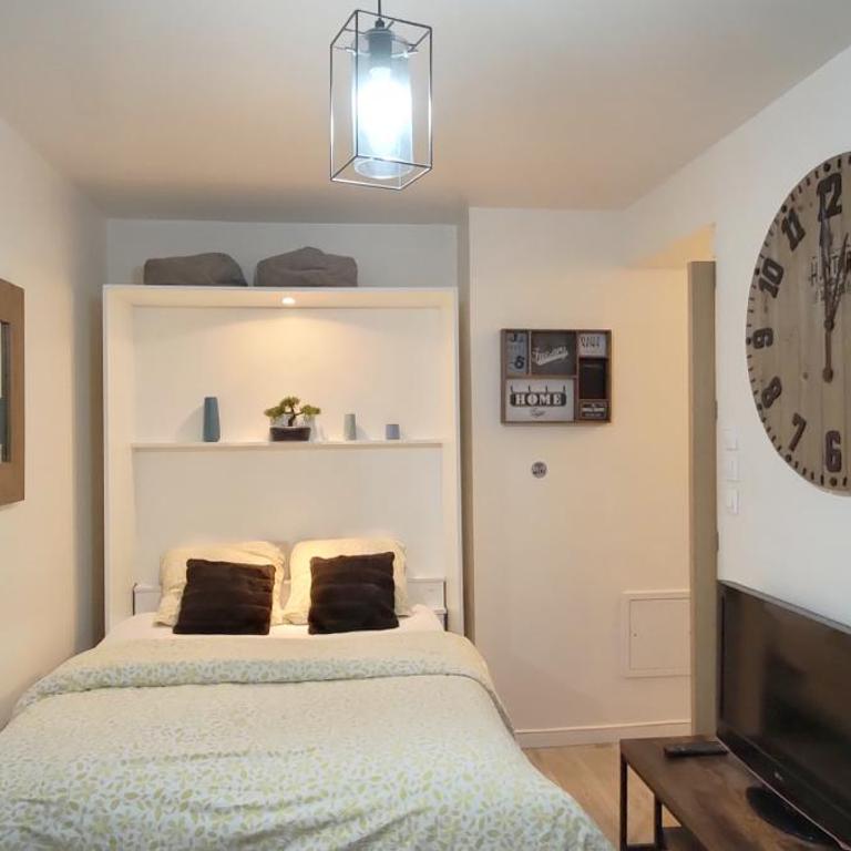 Chic apart with piano, terrace and parking - Three-Bedroom Apartment - 16