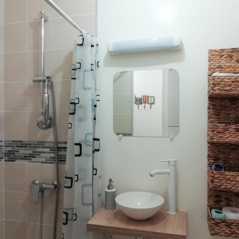 Chic apart with piano, terrace and parking - Three-Bedroom Apartment - 18