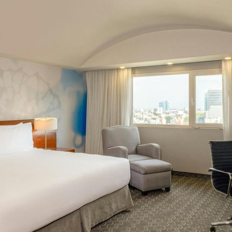 Courtyard by Marriott Mexico City Revolucion - Superior King Room - 4